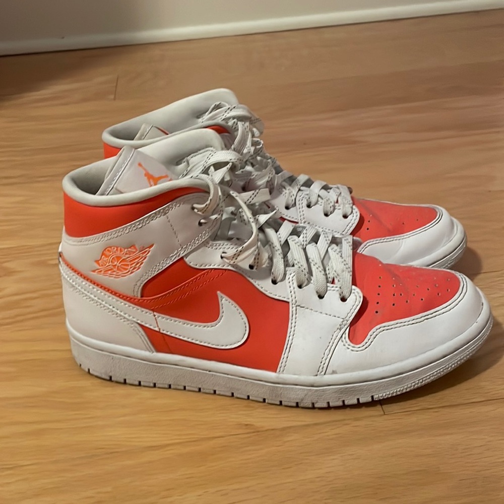 High top nike air jordan dunks